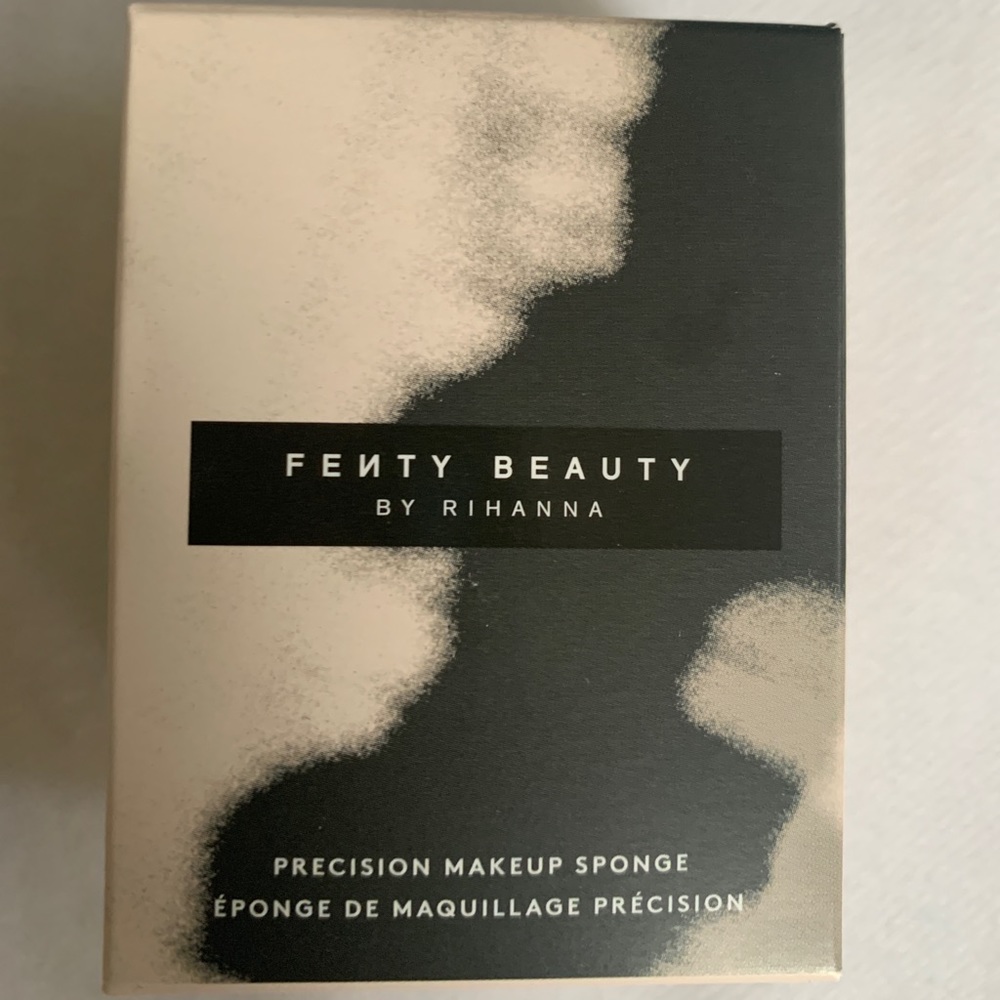 Fenty Beauty Precision Sponge